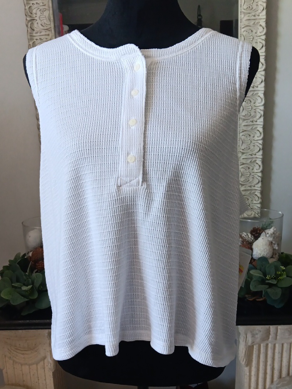 SO White Sleeveless Crop Top Waffle Henley Tank